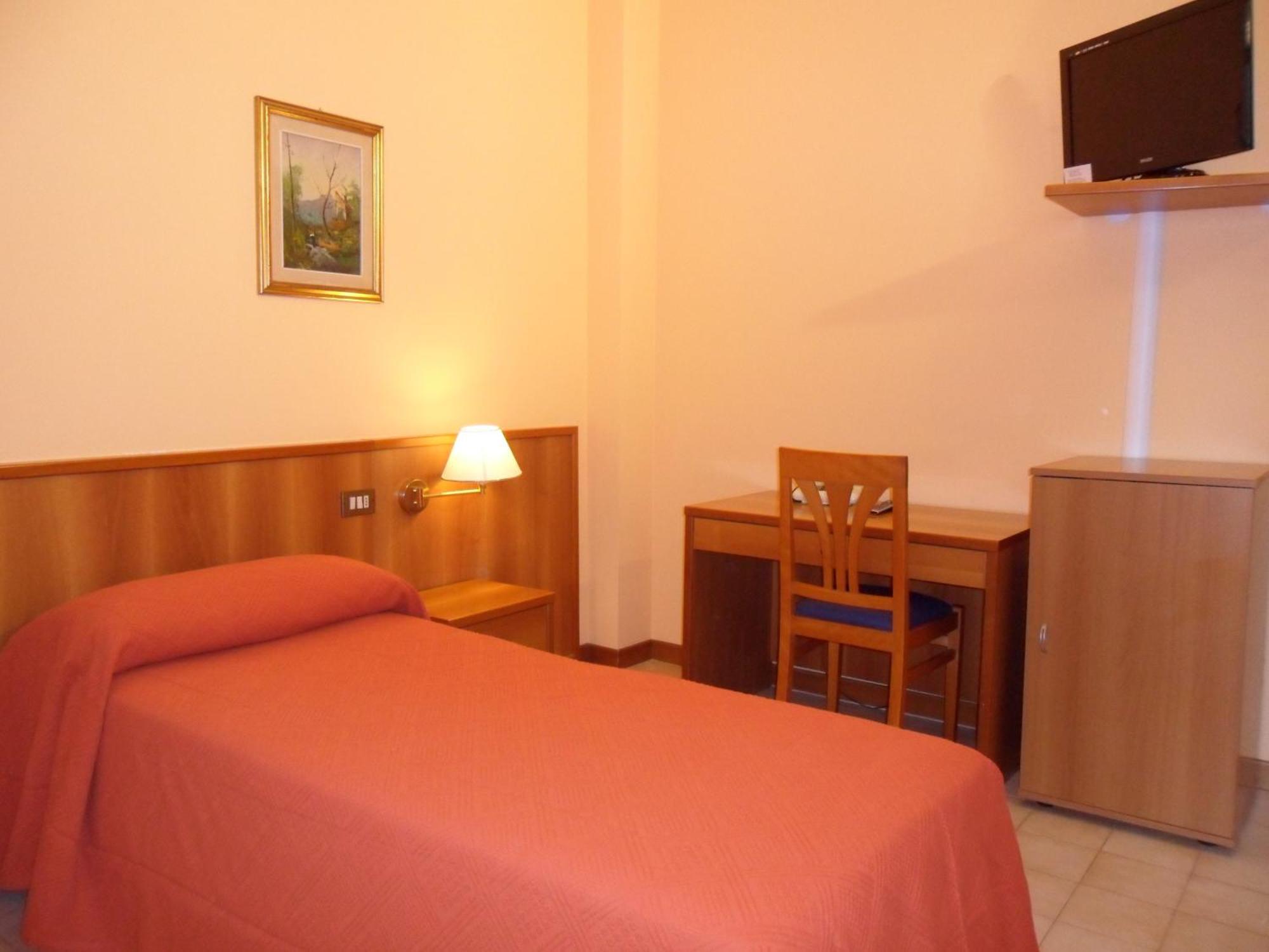Hotel Ristorante Al Bassanello Бассано-дель-Граппа Экстерьер фото