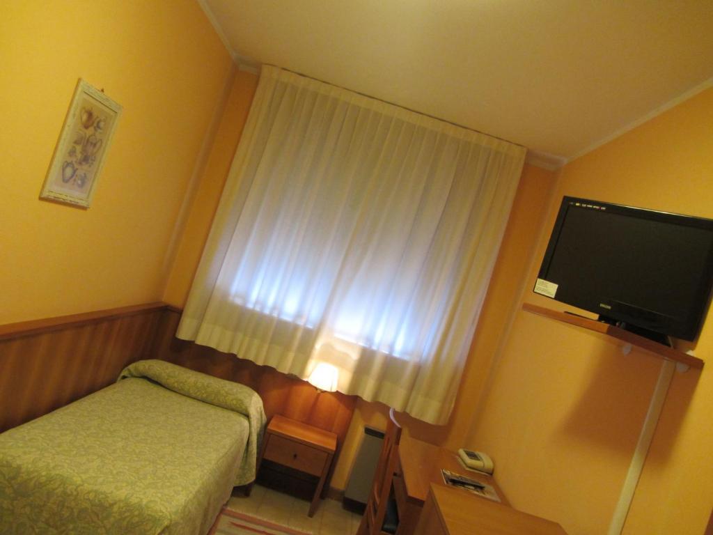Hotel Ristorante Al Bassanello Бассано-дель-Граппа Экстерьер фото